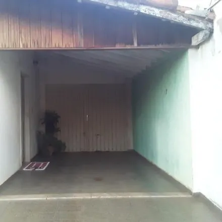 Buy this 4 bed house on Rua Desembargador Lauro Fontoura in Guanabara, Uberaba - MG