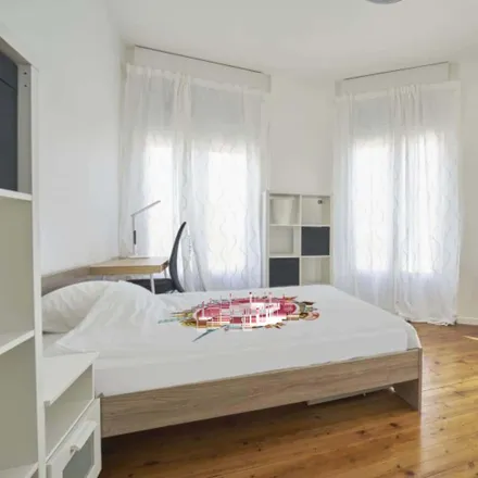 Rent this 4 bed room on 211 Rue Léon Gambetta in 59000 Lille, France