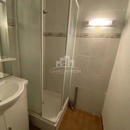 Rent this 2 bed apartment on 16 Avenue Francis Tonner in 06150 Cannes, France