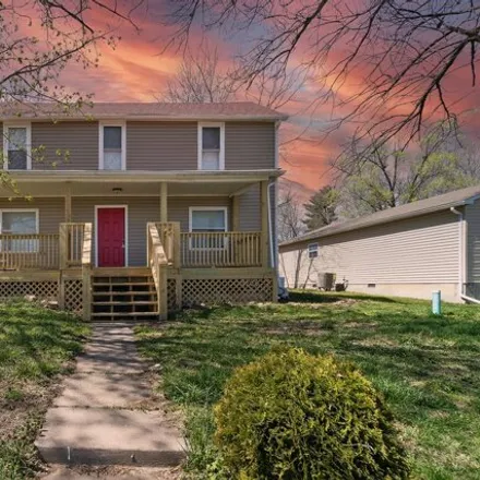 Buy this 3 bed house on 837 State Street in Fulton, MO 65251