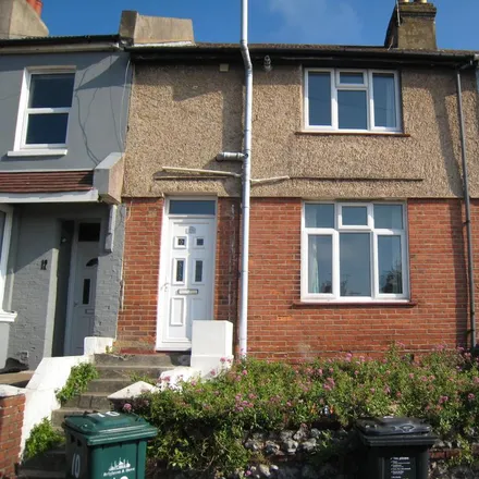 Rent this 5 bed townhouse on 28 Mafeking Road in Brighton, BN2 4EL