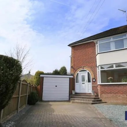 Buy this 4 bed duplex on Fernlea Grove in Longton, ST3 5HS