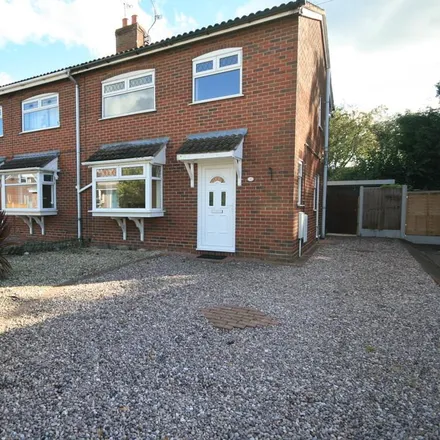 Rent this 3 bed duplex on Oakland Avenue in Haslington, CW1 5PB