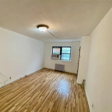 Image 6 - 144-43 71st Road, New York, NY 11367, USA - Apartment for sale
