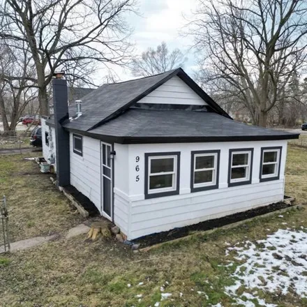 Buy this 2 bed house on 973 Young Avenue in Muskegon, MI 49441
