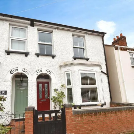 Rent this 2 bed duplex on The New Zealand in Buckingham Road, Aylesbury