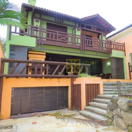 Rent this 6 bed house on Avenida Governador Celso Ramos in Centro, Porto Belo - SC