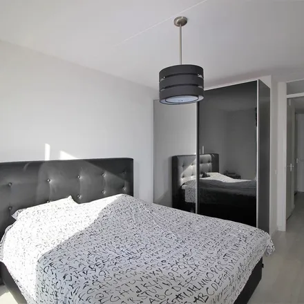 Rent this 2 bed apartment on Nieuwe Osdorpergracht 566 in 1068 HV Amsterdam, Netherlands