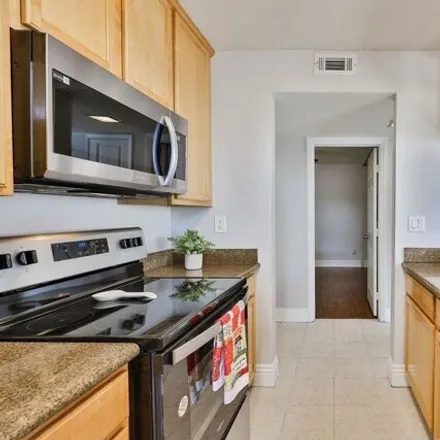 Image 3 - Towne Villas Maintenance Corporation, 8731 Graves Avenue, Santee, CA 92071, USA - Condo for sale