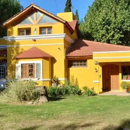 Buy this 4 bed house on Coquena 8604 in Villa 9 de Julio, Cordoba