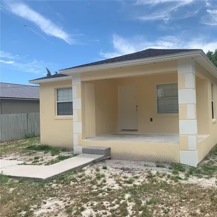 Buy this 3 bed house on 1314 James St in Lakeland, Florida