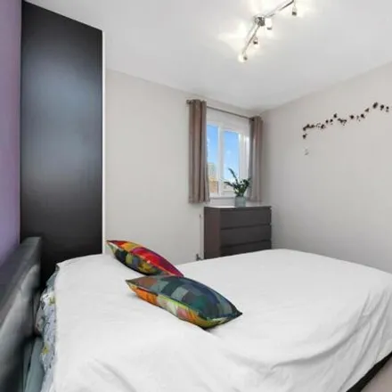 Image 7 - Vera Court, Grace Place, Bromley-by-Bow, London, E3 3DD, United Kingdom - Apartment for sale