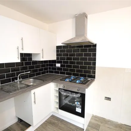 Rent this 2 bed apartment on Beulah Road in London, CR7 8JJ