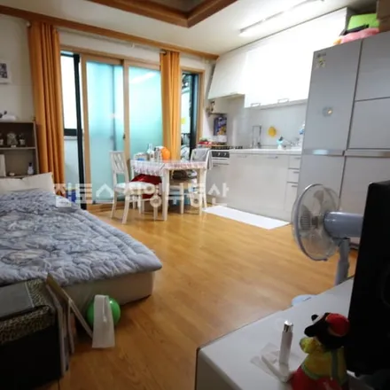 Image 2 - 서울특별시 서초구 반포동 734-22 - Apartment for rent