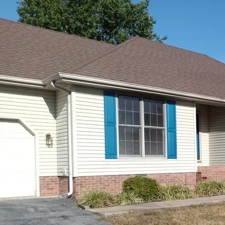 Buy this 3 bed house on 699 Ashbury Circle in Hopkinsville, KY 42240