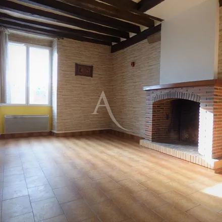 Rent this 1 bed apartment on 8 Rue de Laveau in 45170 Chilleurs-aux-Bois, France