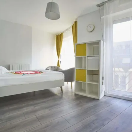 Rent this 4 bed room on 28 Place Sébastopol in 59000 Lille, France