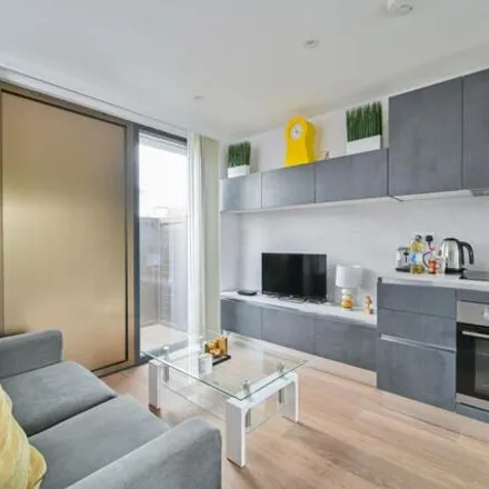 Image 4 - Greenland Road, London, NW1 0AS, United Kingdom - Apartment for sale