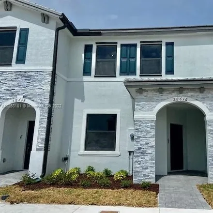 Rent this 3 bed townhouse on Southwest 133rd Avenue in Homestead, FL 33033