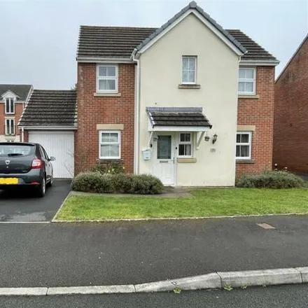 Buy this 3 bed house on Cwrt Lando in Pembrey, SA16 0YE