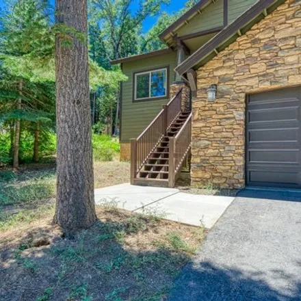 Image 4 - unnamed road, Ockenden, Shaver Lake, CA, USA - House for sale