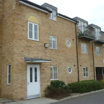 Rent this 2 bed apartment on Maidenfield in Digswell, AL8 7RL