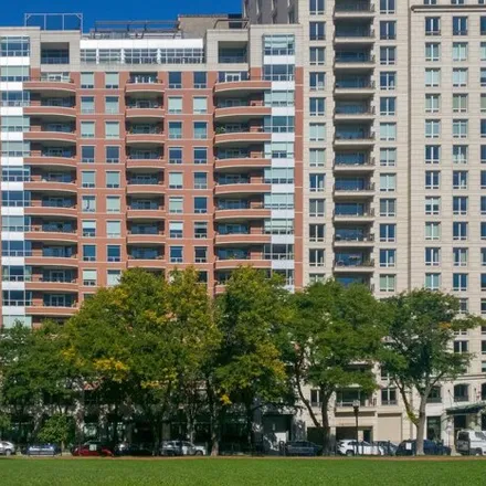Buy this 5 bed condo on The Belvedere in 270 East Pearson Street, Chicago