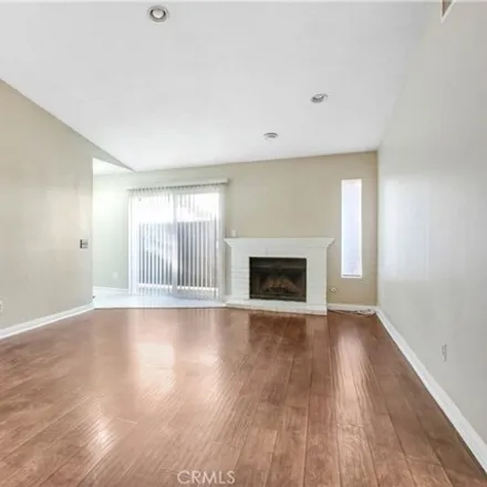 Image 4 - Olive Street, Ontario, CA 91764, USA - Condo for rent