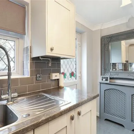 Image 5 - Westminster Gardens, London, E4 6ER, United Kingdom - Townhouse for sale