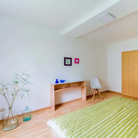 Rent this 2 bed apartment on Knöflerstraße 18 in 04157 Leipzig, Germany