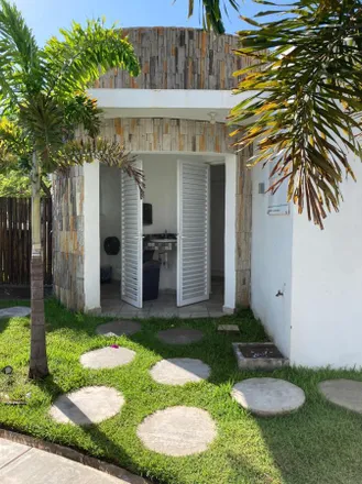 Buy this studio house on Calle Navegantes in Florida, 82000 Mazatlán