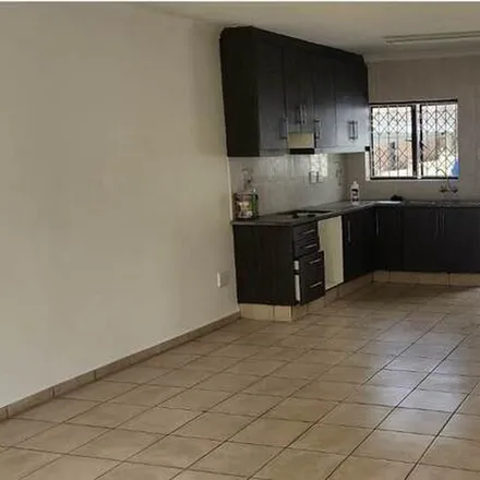 Image 3 - Reedmace Road, Bayview, Chatsworth, 4030, South Africa - Apartment for rent