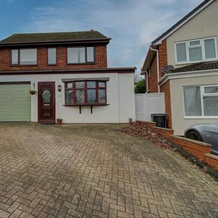 Buy this 3 bed house on Featherstone Close in Nuneaton, CV10 7BP