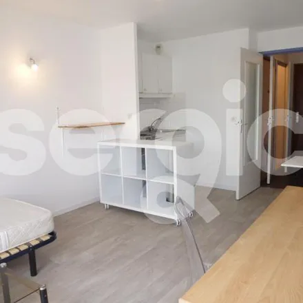 Image 2 - 401 Rue de Couasnon, 45160 Olivet, France - Apartment for rent