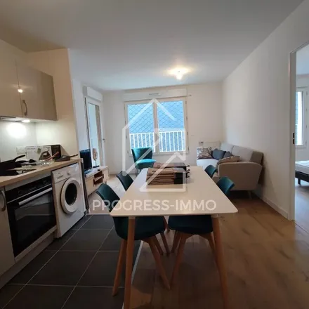 Rent this 2 bed apartment on 16 Rue Victor Basch in 78210 Saint-Cyr-l'École, France