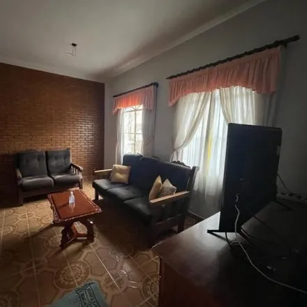 Buy this 3 bed house on Avenida Orlando Hardt in Vila Denise, Jacareí - SP