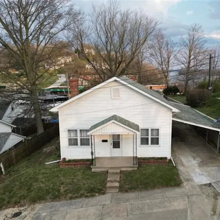 Buy this 2 bed house on 229 Noyes Street in Louisiana, Pike County
