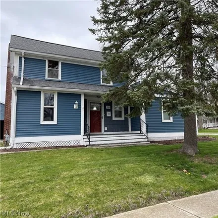 Buy this 3 bed house on 158 Pine Street in Wadsworth, OH 44281