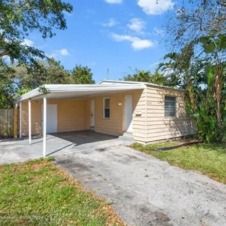 Image 3 - 2123 Plunkett Ct, Hollywood, Florida, 33020 - House for sale