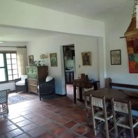 Buy this 3 bed house on Estrada Jornalista Jaime de Arruda Ramos in Ponta das Canas, Florianópolis - SC