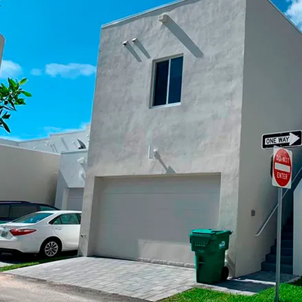Rent this studio apartment on 10459 NW 66th St