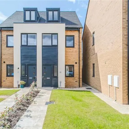 Buy this 3 bed duplex on 63 New Dawn Place in Swindon, SN1 2FB