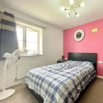 Rent this 3 bed house on Canberra Chase in Milton Keynes, MK10 7EN