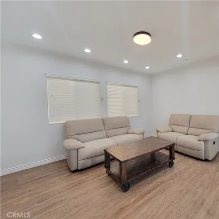 Image 4 - 1380 Carmona Avenue, Los Angeles, CA 90019, USA - House for rent