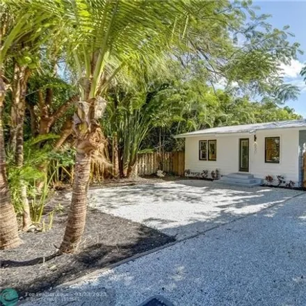 Image 3 - 898 Northeast 26th Street, Coral Estates, Wilton Manors, FL 33305, USA - House for sale