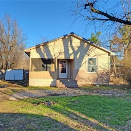 Buy this 2 bed house on 1830 North Midwest Boulevard in Midwest City, OK 73141