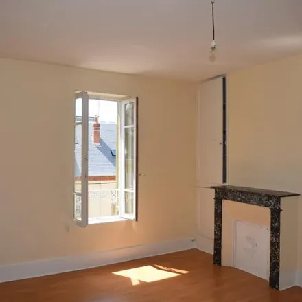 Rent this 2 bed apartment on 40 Rue de Bernage in 03000 Moulins, France