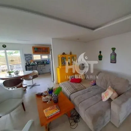 Buy this 1 bed house on Servidão Maria Cordeiro Fernandes in Campeche, Florianópolis - SC