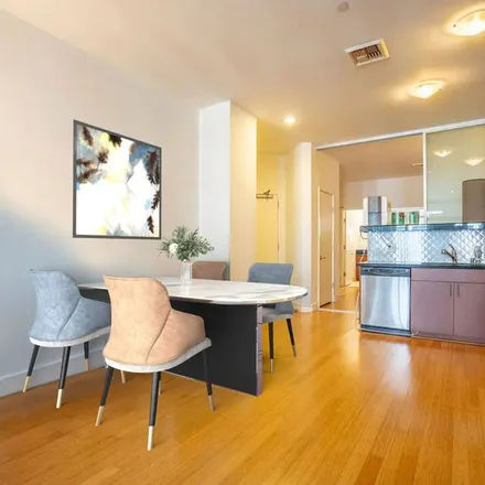 Image 3 - Mercury, South Western Avenue, Los Angeles, CA 90010, USA - Apartment for rent