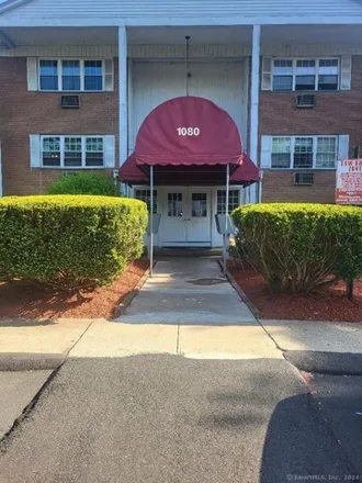 Rent this 2 bed condo on 1085 New Haven Avenue in Milford Lawns, Milford